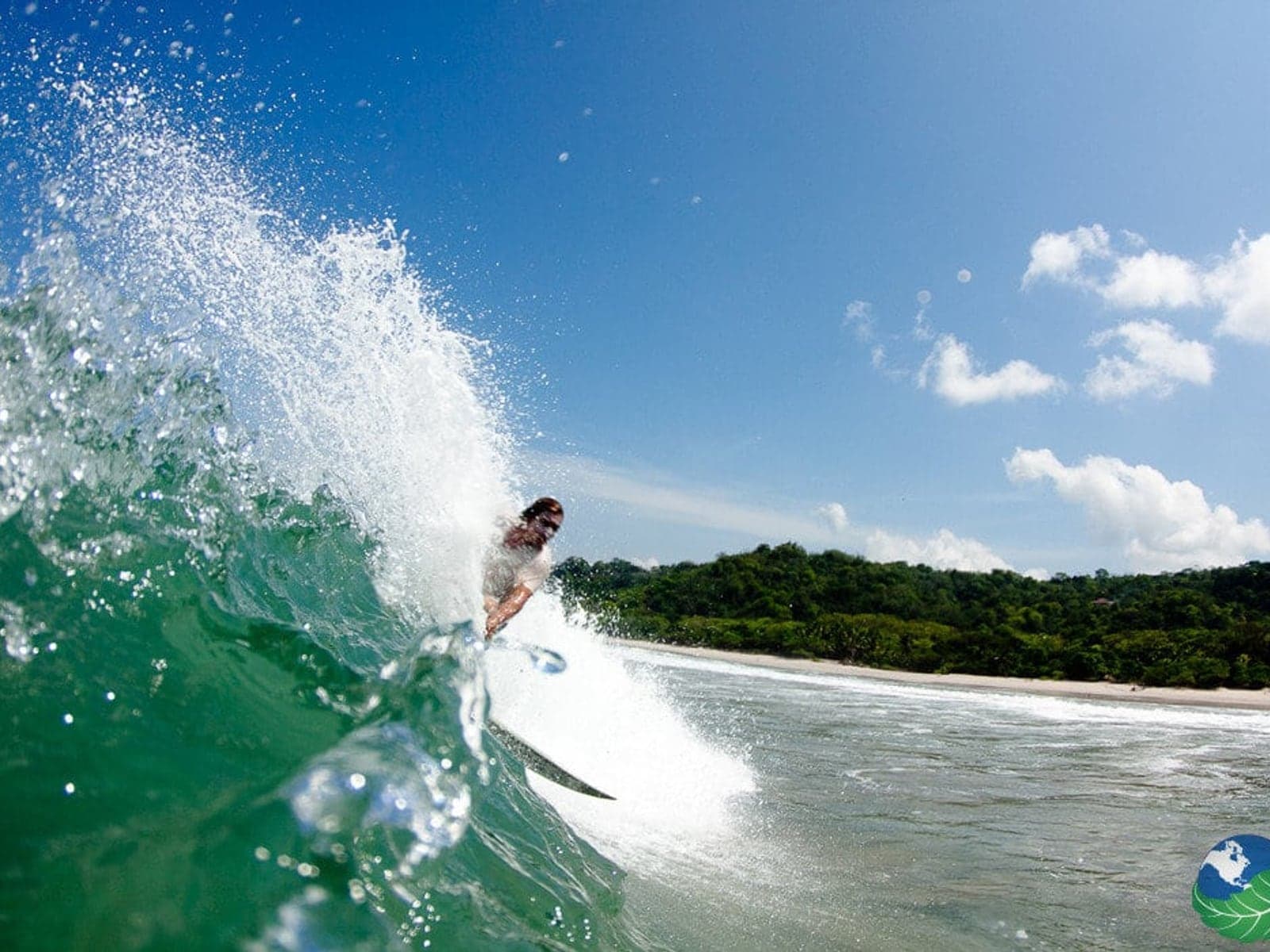 Playa Mal País, Right-hander · quieter, more local